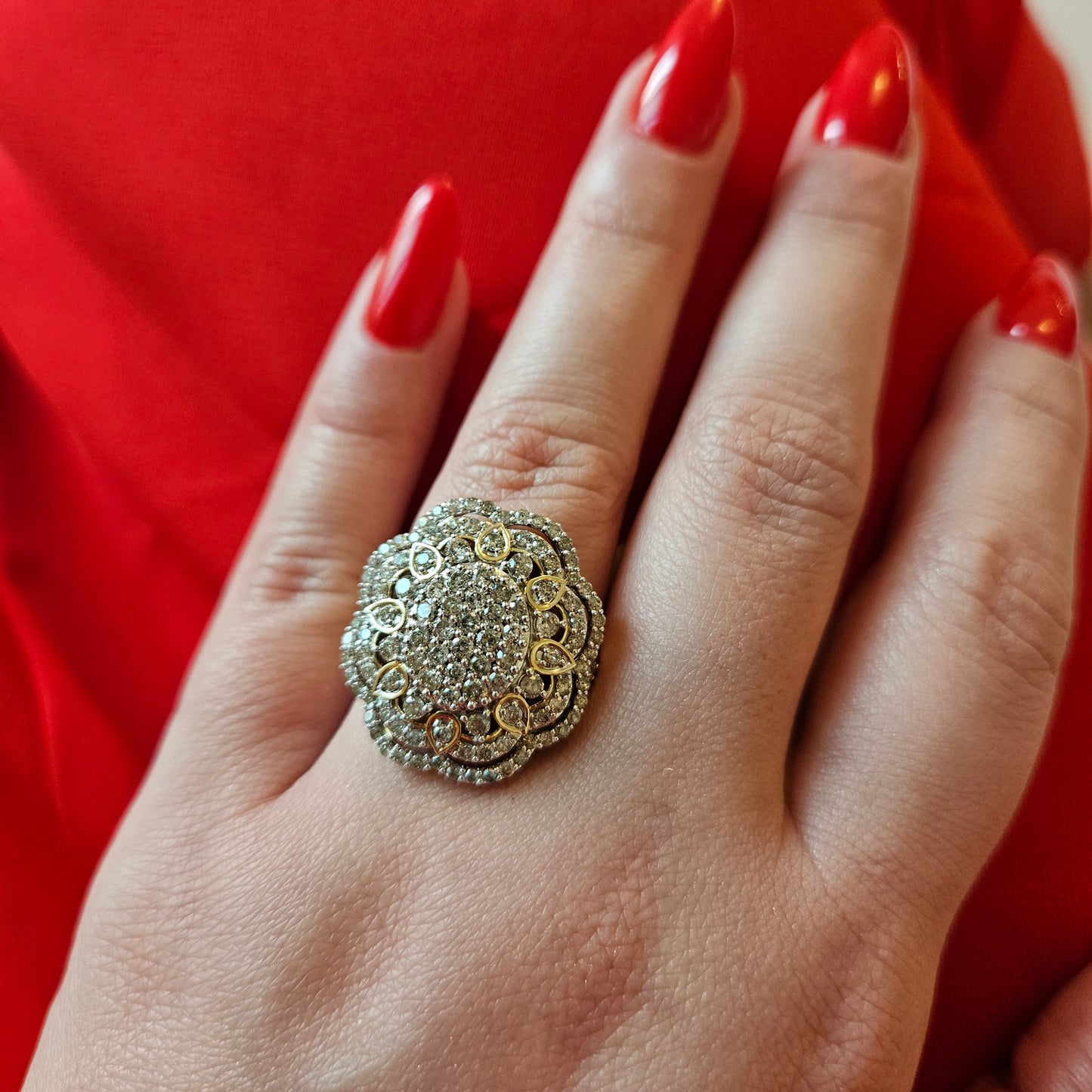 10kt Flower yellow gold/ 2ctw natural diamond