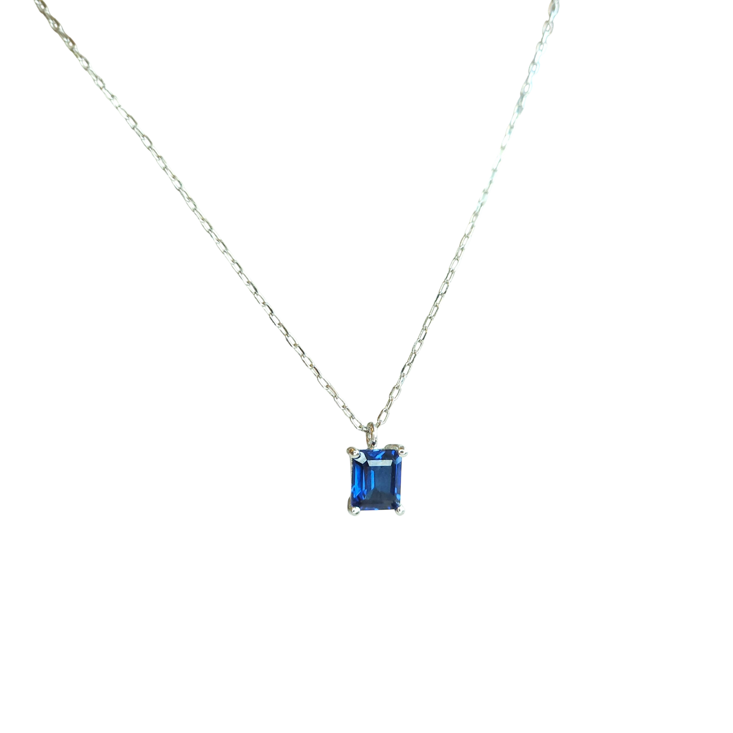18kt white gold Chain with natural sapphire square pendant.