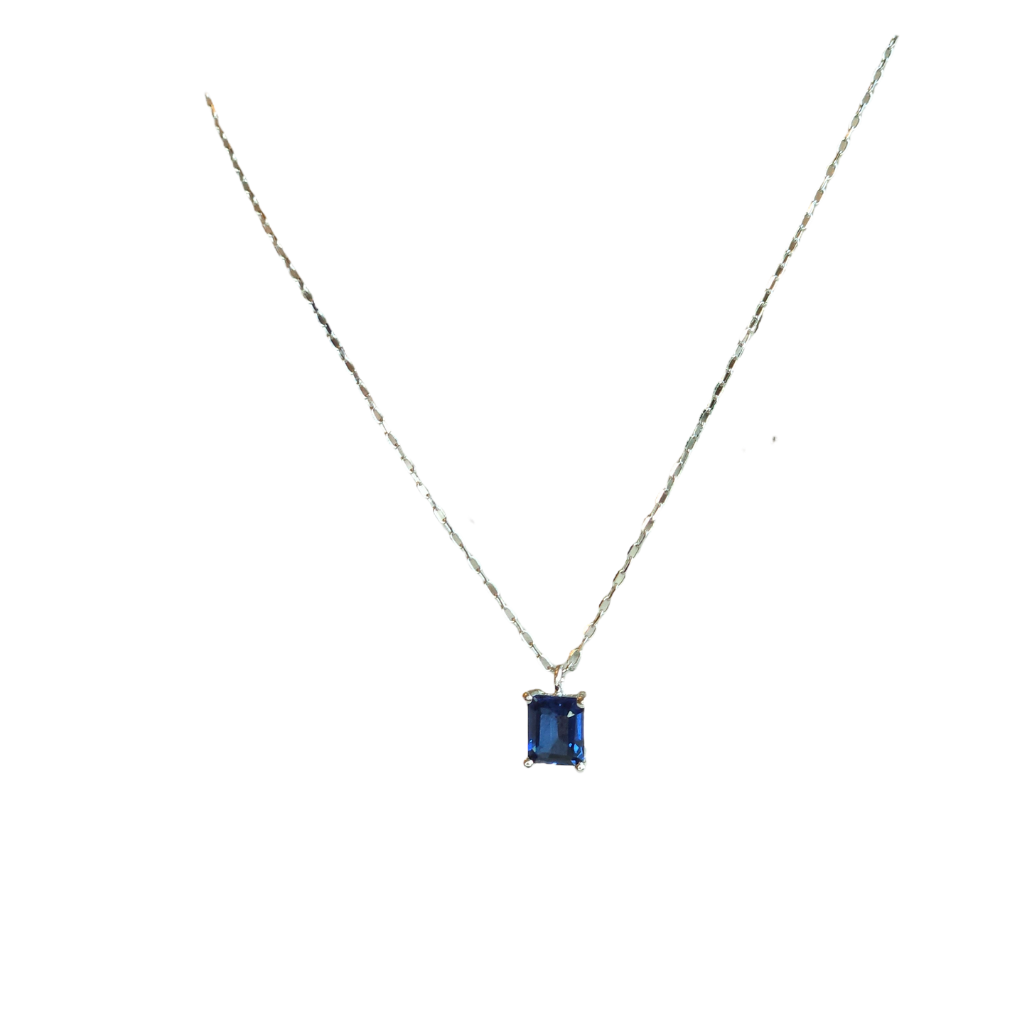 18kt white gold Chain with natural sapphire square pendant.