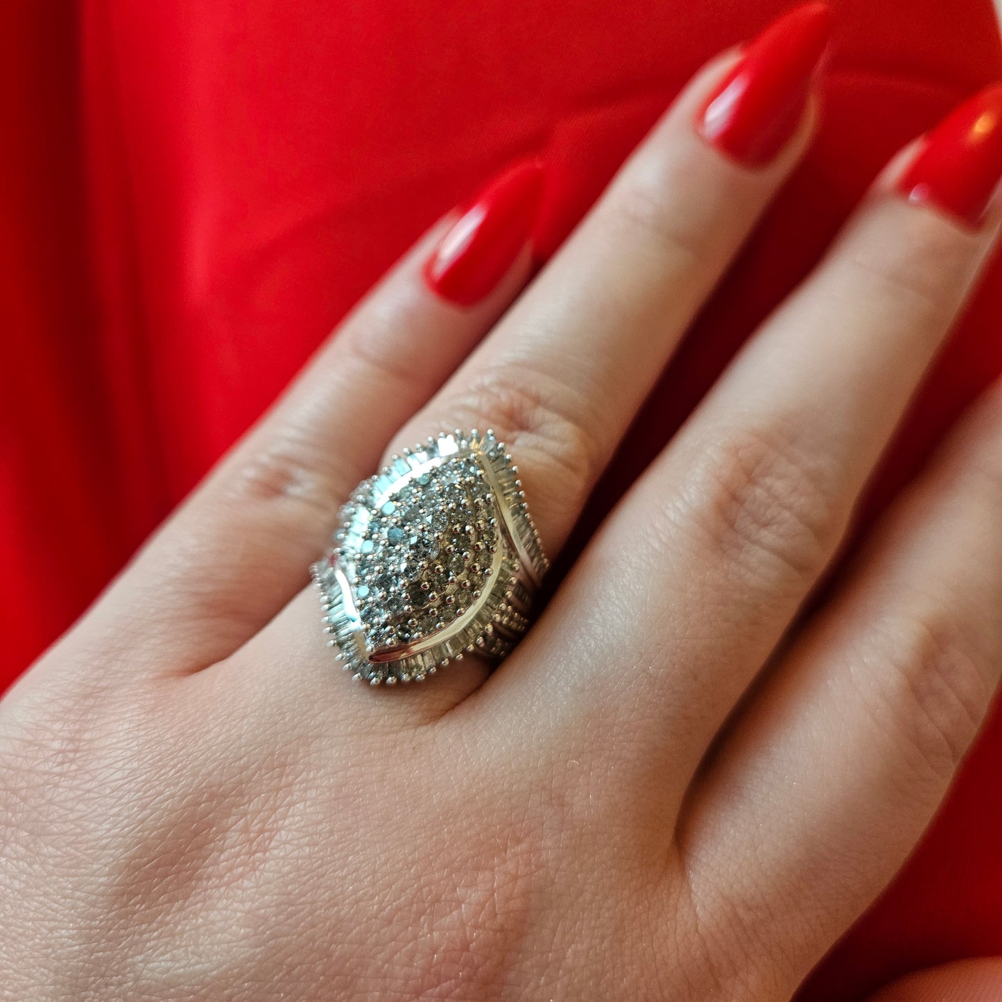 10kt white gold / 2ctw natural diamon