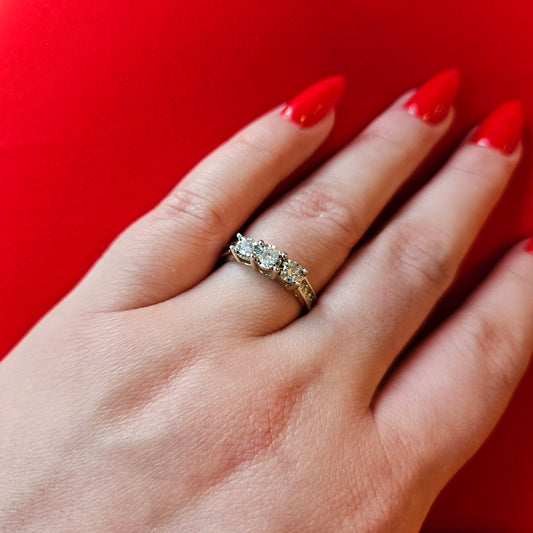 10kt yellow gold natural diamond