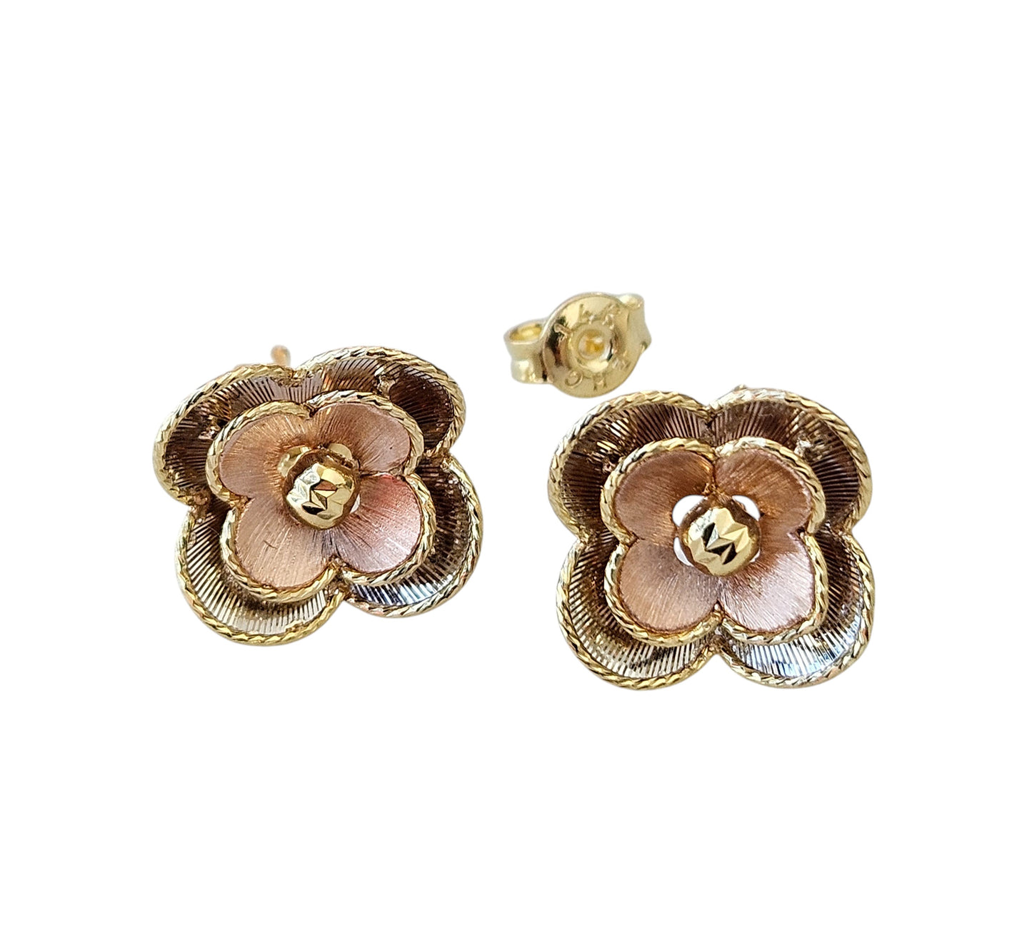 14kt three gold flowers