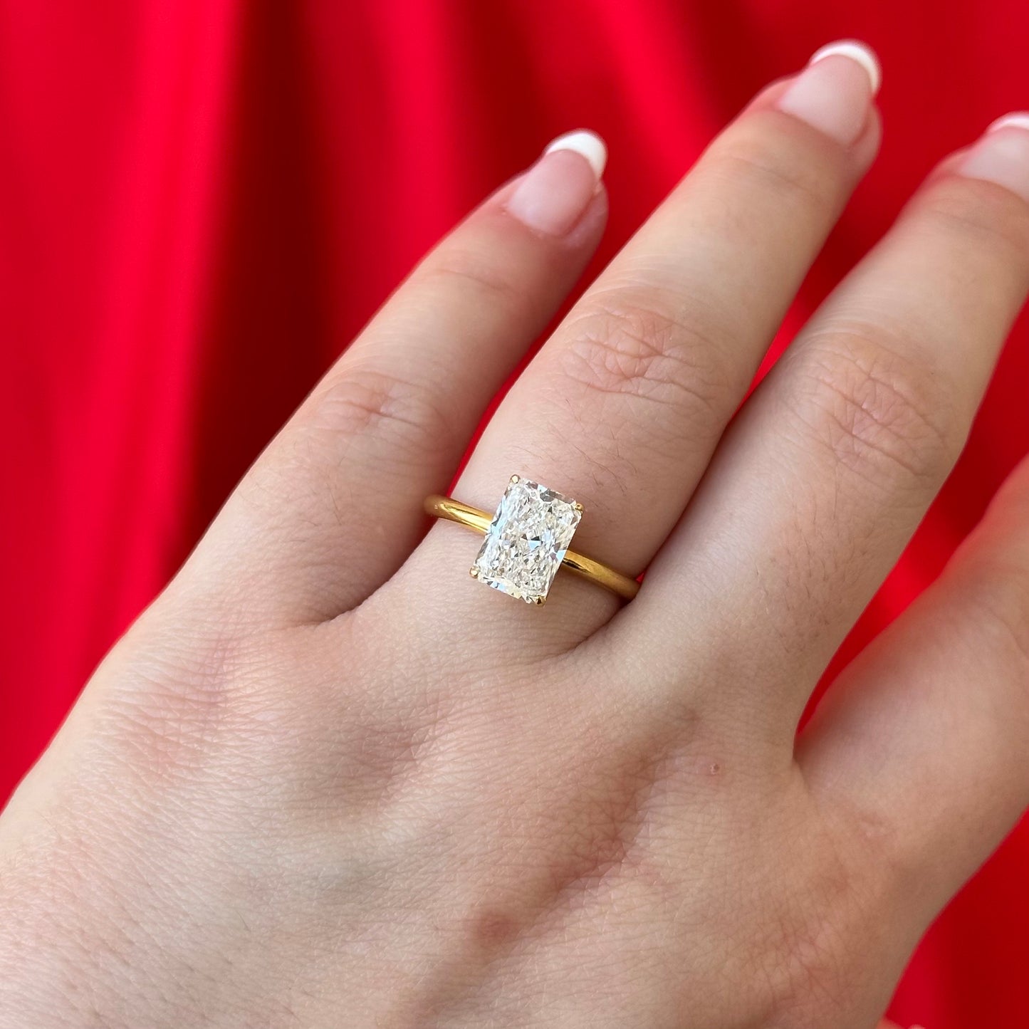 14KT YELOW GOLD 2.5 RADIANT DIAMANTE DE LABORATORIO CERTIFICADO SIZE 7